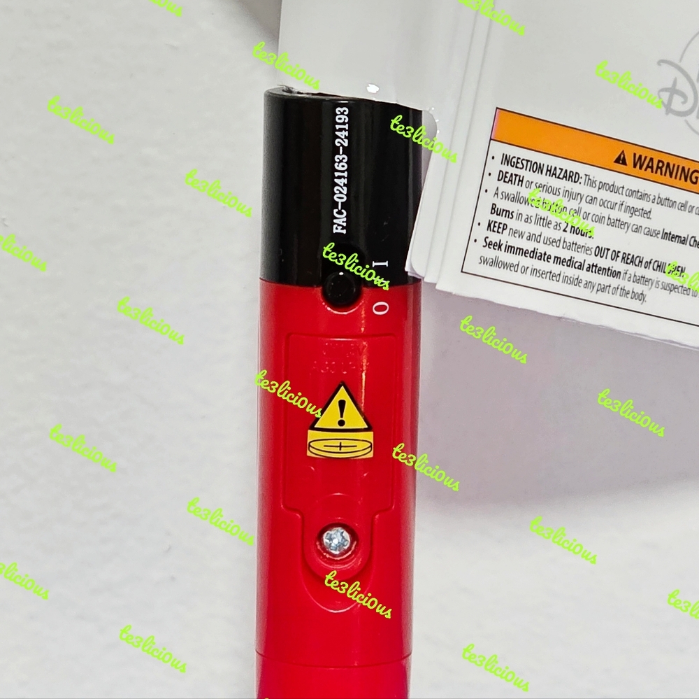 DISNEY PARKS MICKEY MOUSE LIGHT UP PEN - Picture 4 of 5